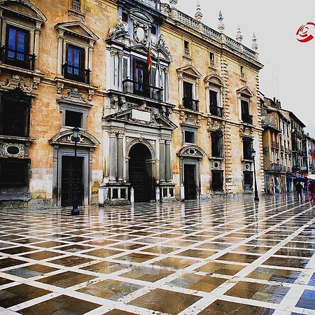 Majestuosa Alhambra Nuevo Apartamento Granada Eksteriør billede